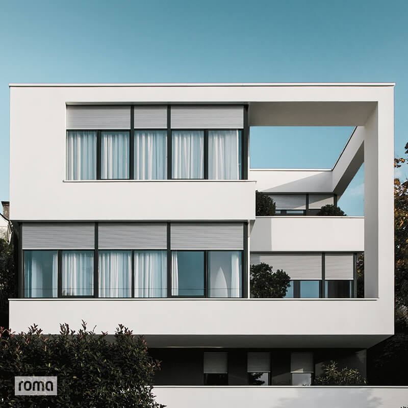 Haus mit Rollläden